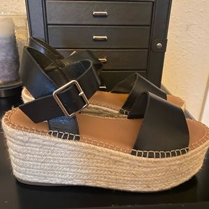 Black leather Steve Madden wedge sandels